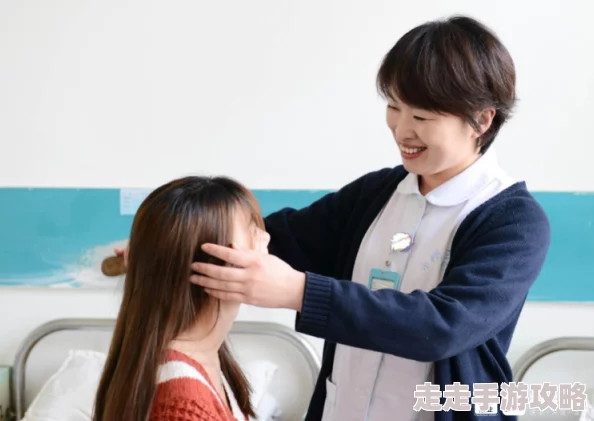 波多野结衣教激情护士：如何在医疗行业中提升护理质量与患者体验的创新方法引发热议