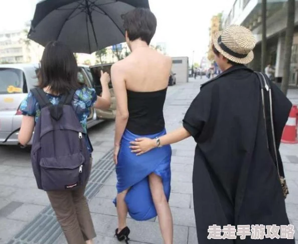 51cg10大瓜走光，网友热议背后真相与影响，引发广泛关注和讨论！