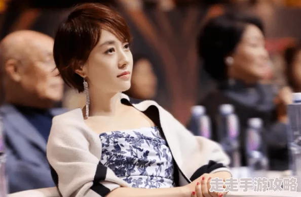 激情艳女画面唯美，剧情紧凑，演员表现力强，很有代入感
