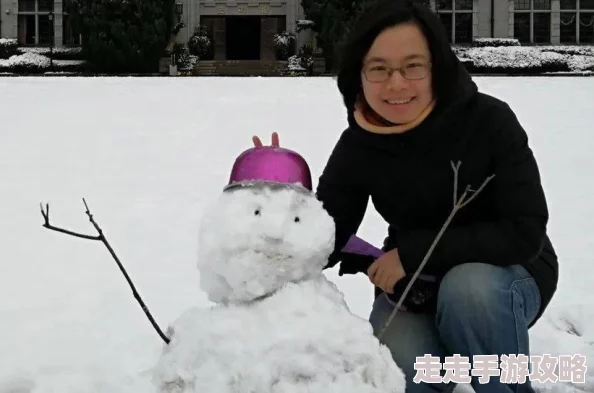 污污的小黄文静雪让心灵在宁静中绽放希望与温暖，迎接每一个美好的明天