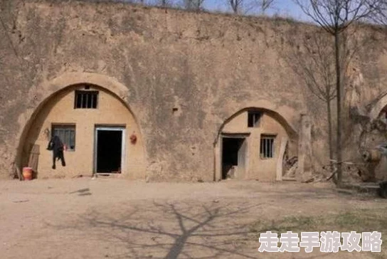 山西窑洞老阿姨生活依旧平静祥和享受着宁静的乡村生活