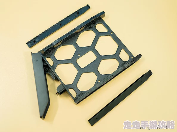3个人同时玩一个人的感觉玩家们纷纷表示体验奇特又刺激目前服务器稳定运行中