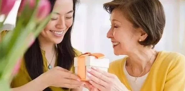 操儿媳视频据传婆媳关系紧张儿子夹在中间左右为难