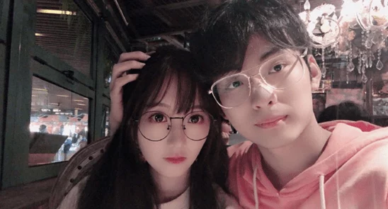 男女猛烈无遮挡激烈动态图据说拍摄于某豪华酒店顶层套房网友纷纷猜测男女主角身份