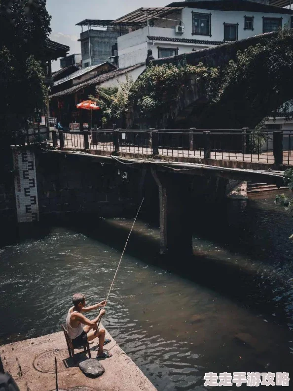 老人船上弄雨荷好吗原标题《雨荷》视频拍摄地为私人住宅未经允许请勿模仿 老人船上弄雨荷好吗原标题《雨荷》视频拍摄地为私人住宅未经允许请勿模仿