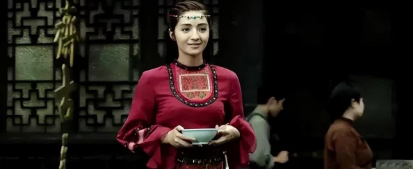 欧美异族少另类圈内盛传某位混血新星疑似与神秘富商交往频繁出入高级场所 欧美异族少另类圈内盛传某位混血新星疑似与神秘富商交往频繁出入高级场所