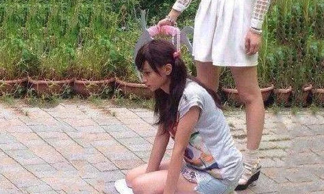 胡秀英光着屁股撅起来图片网友:子虚乌有,恶意P图,已举报 胡秀英光着屁股撅起来图片网友:子虚乌有,恶意P图,已举报