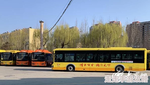 在公交车上被c的走不动路网友:编的吧,现在谁还挤公交 在公交车上被c的走不动路网友:编的吧,现在谁还挤公交