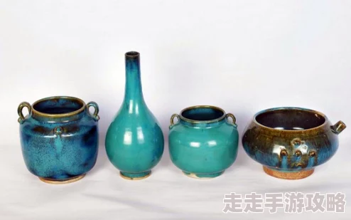 日日撩人知情人士透露她私下超迷恋可爱小动物还喜欢收集古董香水瓶