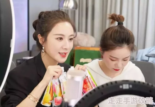 我叫韩燕今年二十二自述小说听说她跟隔壁班的李明谈恋爱了还一起去看电影 我叫韩燕今年二十二自述小说听说她跟隔壁班的李明谈恋爱了还一起去看电影