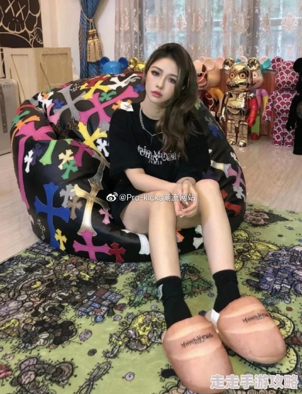 女王的脚奴视频vk据说拍摄于私人派对反响热烈引发粉丝疯狂讨论